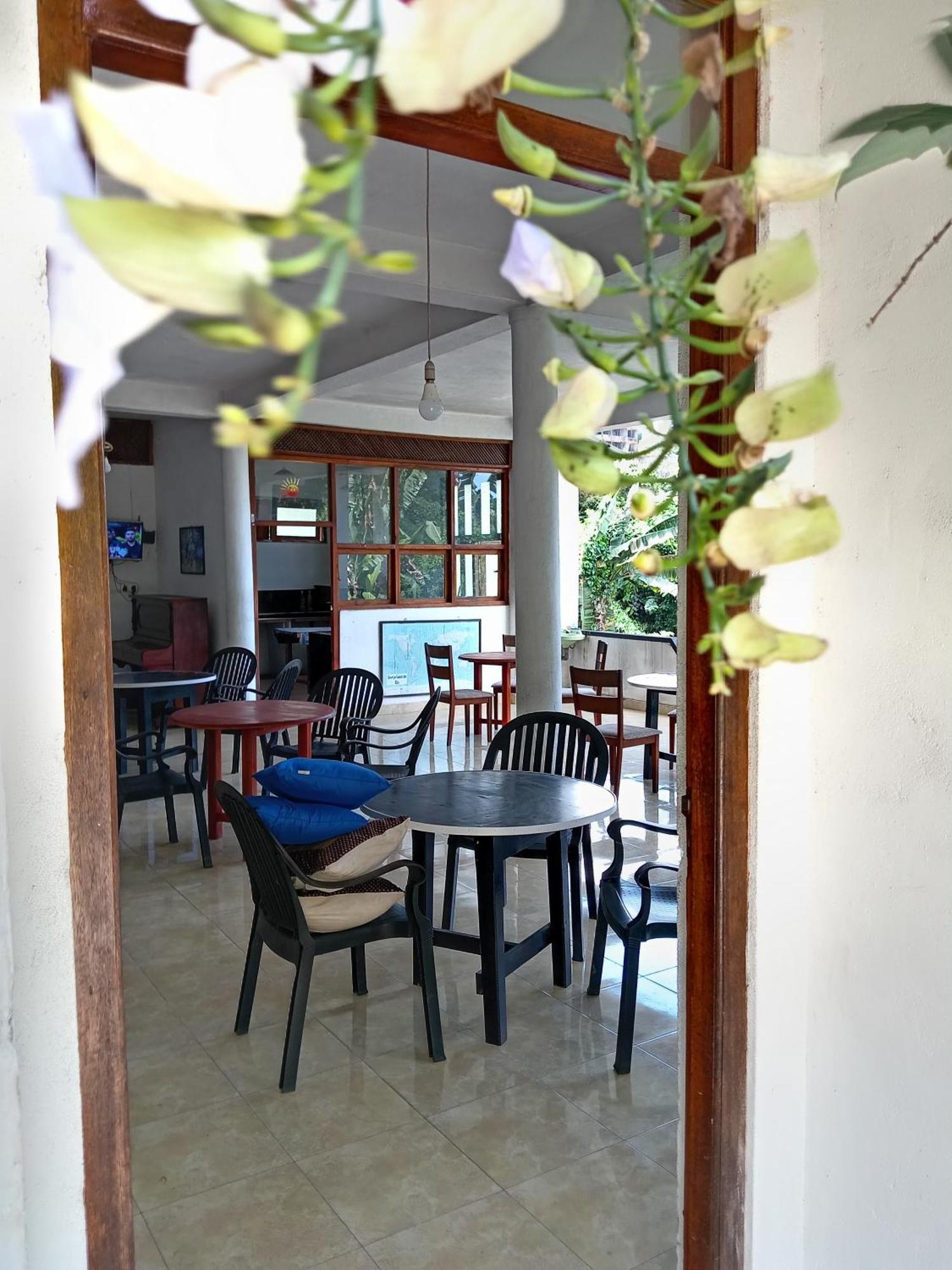 Soorya Inn Ella Buitenkant foto
