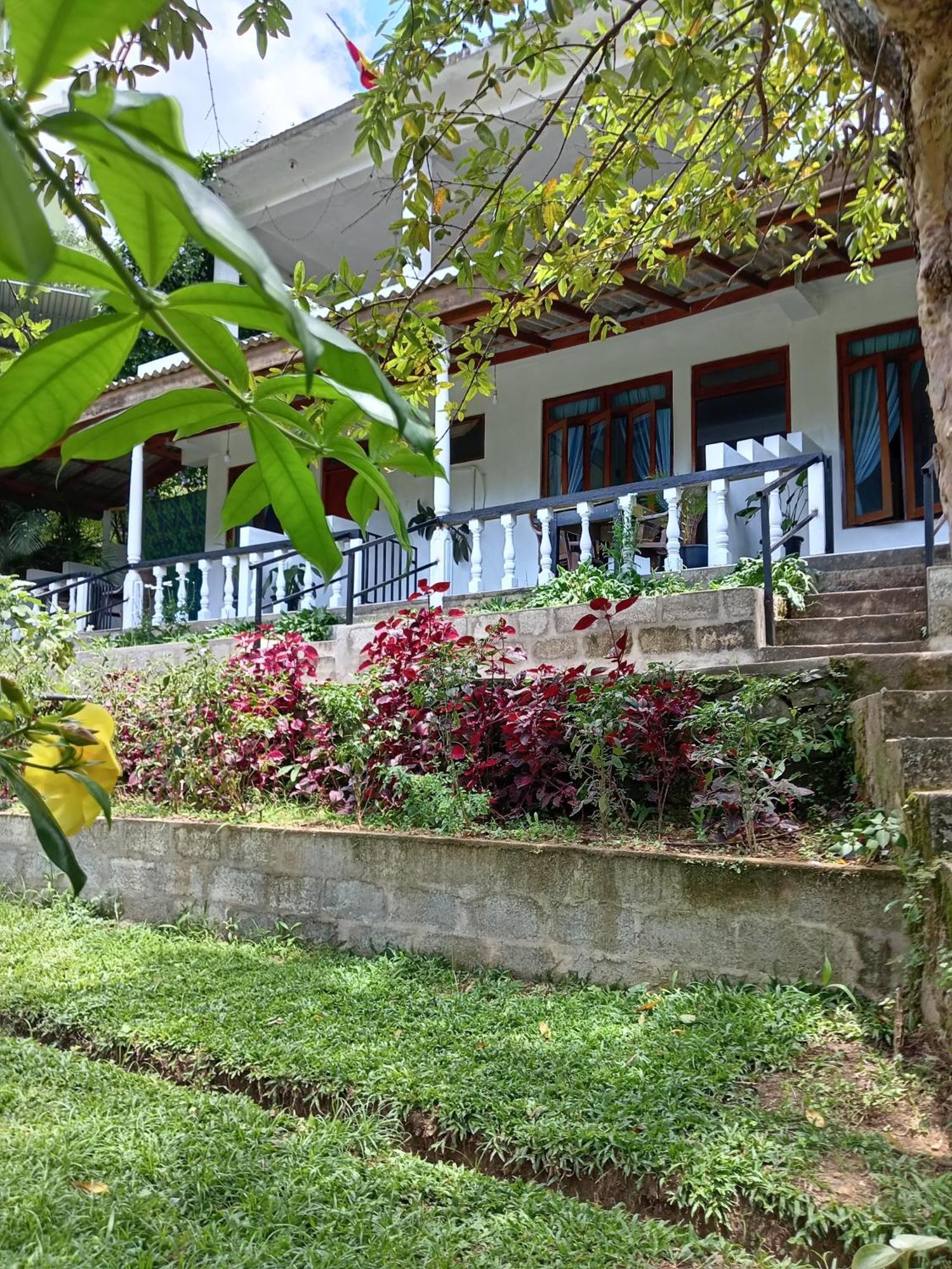 Soorya Inn Ella Buitenkant foto
