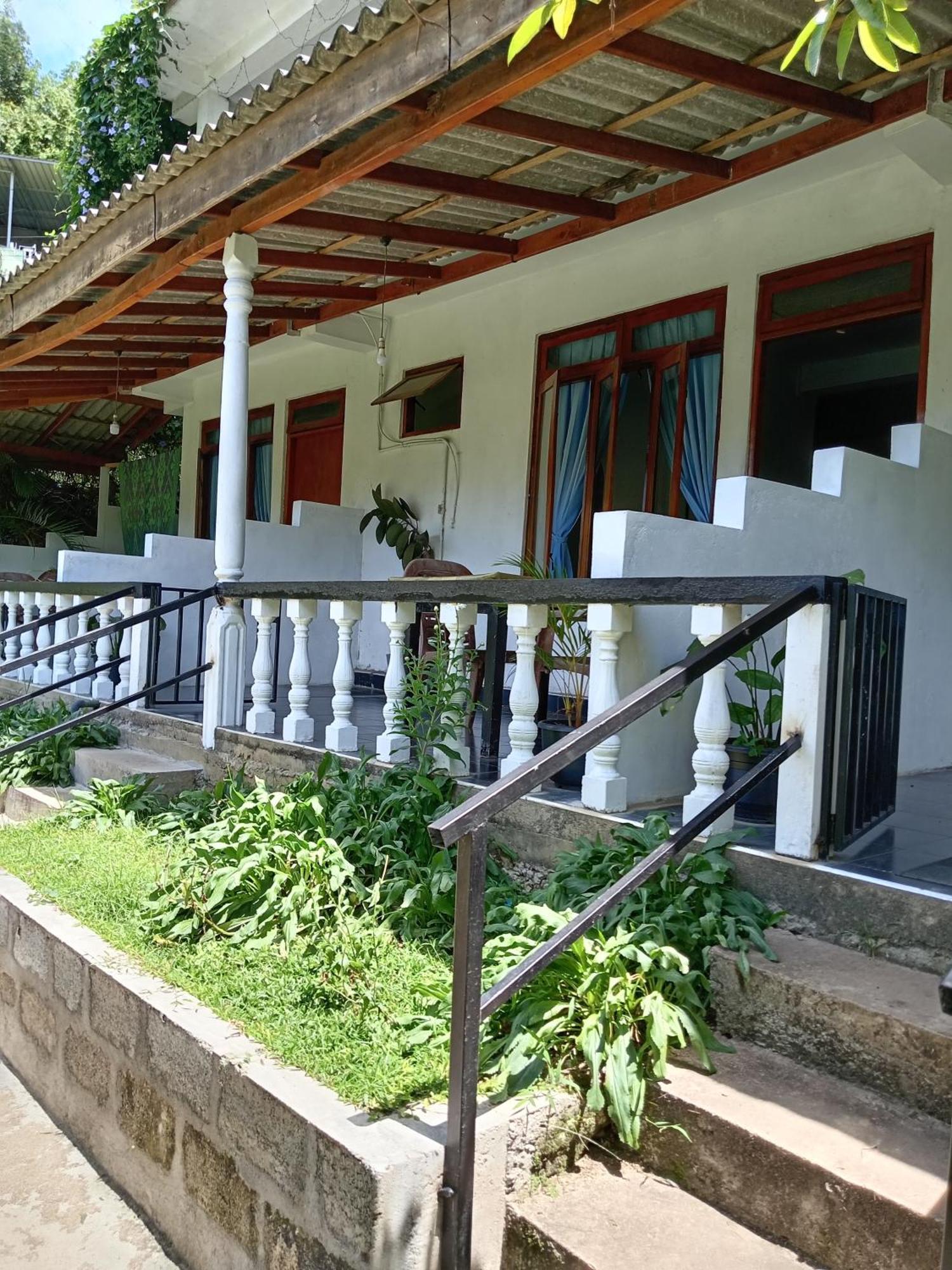 Soorya Inn Ella Buitenkant foto